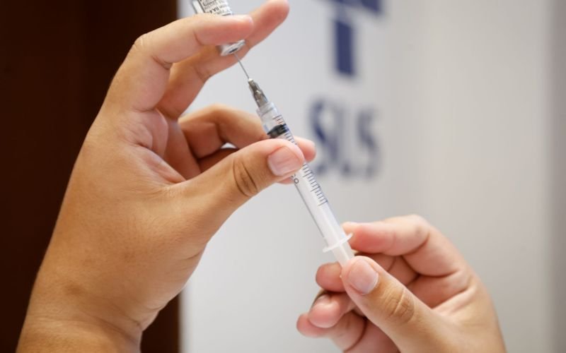 Rio estende vacinação contra meningite bacteriana para pessoas até 59 anos