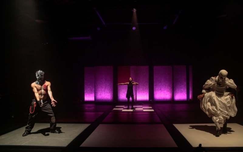 Inspirado no clássico de Eduardo Galeano, "Veias Abertas 60 30 15" estreia no Teatro Sérgio Porto