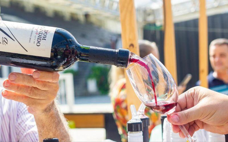 Evento de degustação, Vinho na Vila, no Jockey Clube