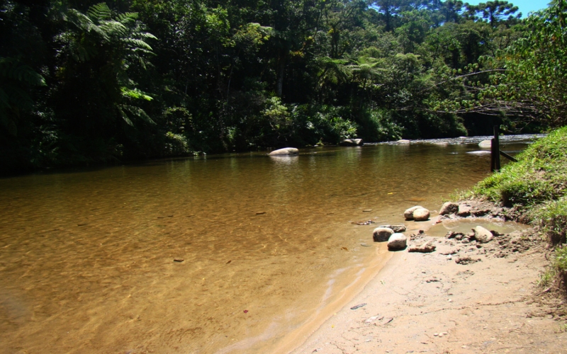 Visconde de Mauá tem praia fluvial com água cristalina, confira este e outros passeios