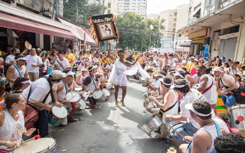 Bloco Volta, Alice desiste de desfilar: tristeza sem fim