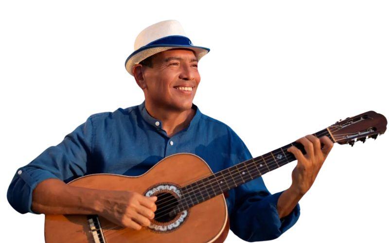 Wanderley Monteiro lança disco com convidados no Teatro Rival Petrobras